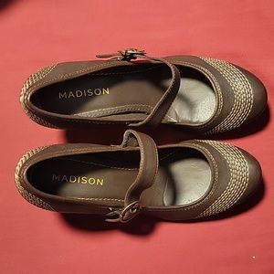 Madison Blake Brown Pumps Size 8 1/2m